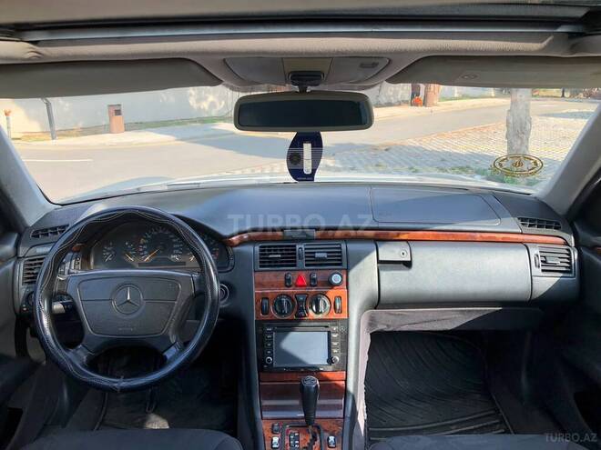 Mercedes E 240 1998, 370,000 km - 2.4 л - Bakı