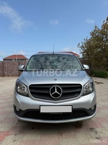 Mercedes Viano 2023, 5,000 km - 0.3 l - Hacıqabul