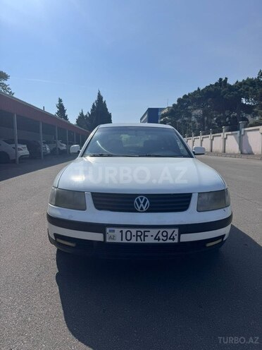 Volkswagen Passat 2000, 180,000 km - 1.8 l - Bakı