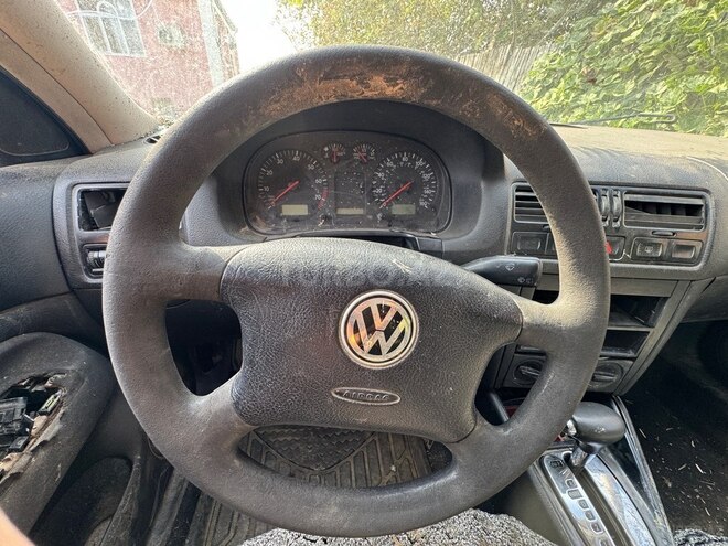 Volkswagen Jetta 2001, 258,058 km - 2.0 л - Ağcabədi
