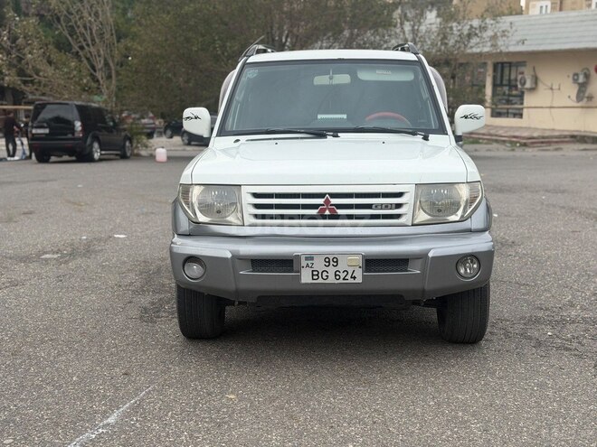 Mitsubishi Pajero io 1999, 186,000 km - 1.8 l - Bakı