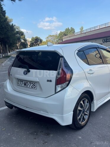Toyota Aqua 2015, 220,000 km - 1.5 l - Bakı