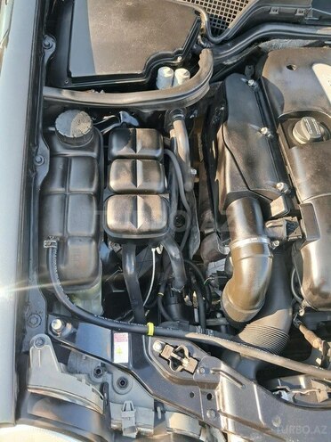 Mercedes E 270 1999, 325,600 km - 2.7 l - Sumqayıt