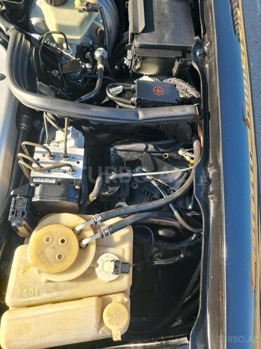 Mercedes E 270 1999, 325,600 km - 2.7 l - Sumqayıt