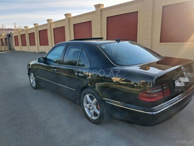 Mercedes E 270 1999, 325,600 km - 2.7 l - Sumqayıt