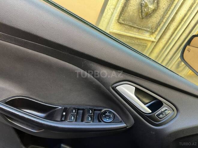 Ford Focus 2015, 272,000 km - 1.0 l - Bakı