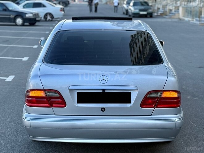 Mercedes E 270 1999, 288,412 km - 2.7 l - Bakı