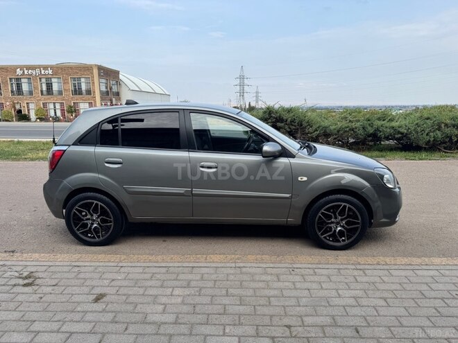Kia Rio 2010, 457,000 km - 1.4 l - Şəmkir