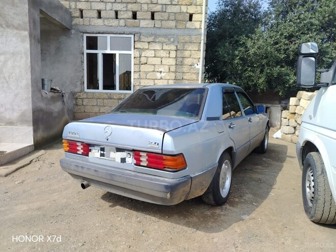 Mercedes 190 1991, 586,685 km - 2.0 l - Astara