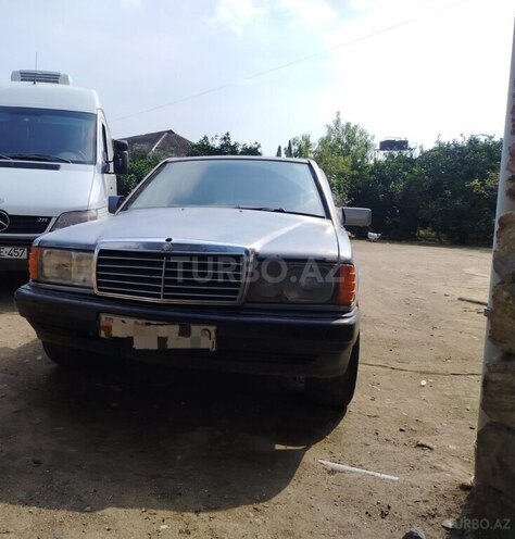 Mercedes 190 1991, 586,685 km - 2.0 l - Astara