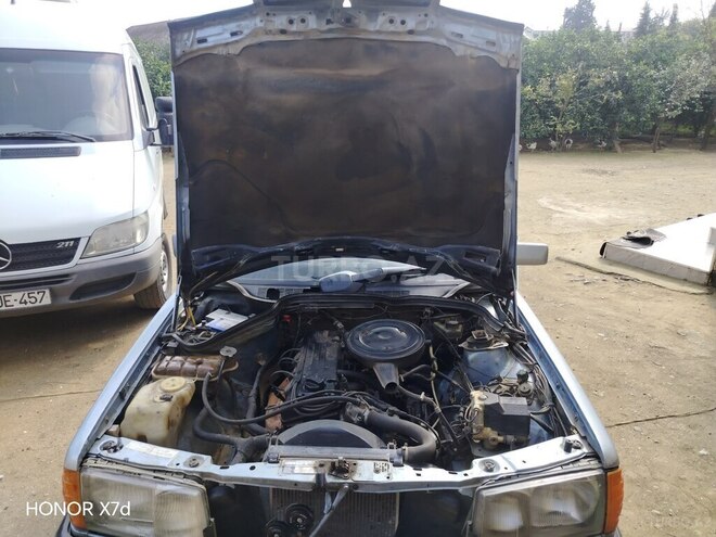 Mercedes 190 1991, 586,685 km - 2.0 l - Astara