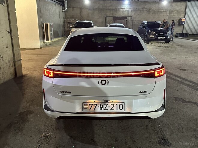 Changan Qiyuan A05 2024, 88,000 km - 1.5 l - Bakı