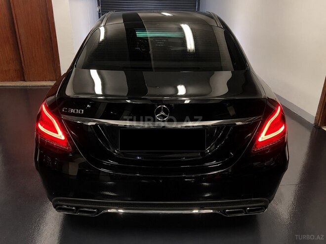 Mercedes C 300 2015, 182,000 km - 2.0 l - Bakı