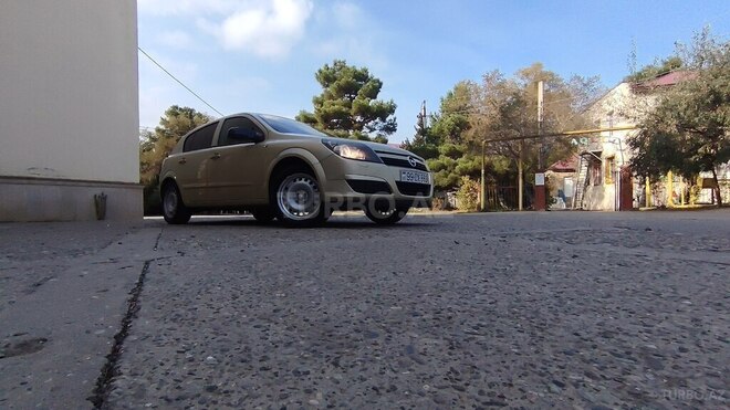 Opel Astra 2004, 240,000 km - 1.4 l - Sumqayıt