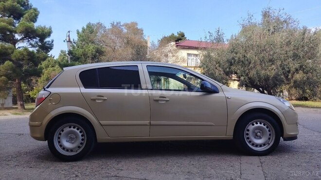 Opel Astra 2004, 240,000 km - 1.4 l - Sumqayıt