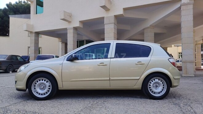 Opel Astra 2004, 240,000 km - 1.4 l - Sumqayıt