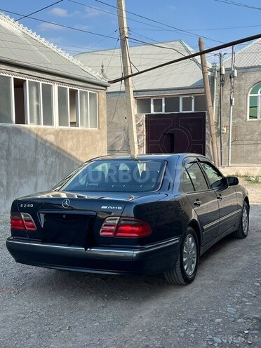 Mercedes E 240 1999, 337,000 km - 2.4 л - Gəncə