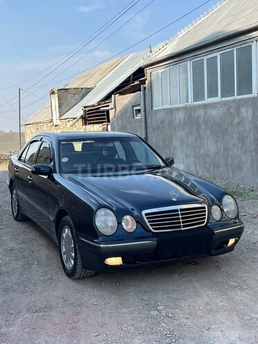 Mercedes E 240 1999, 337,000 km - 2.4 л - Gəncə