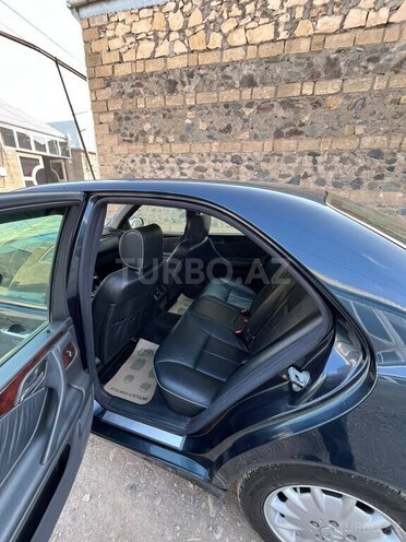 Mercedes E 240 1999, 337,000 km - 2.4 л - Gəncə