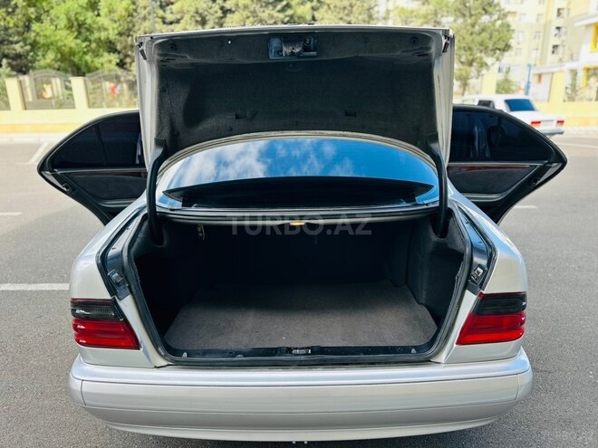 Mercedes E 230 1997, 345,000 km - 2.3 l - Sumqayıt