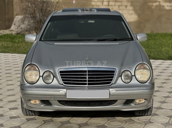 Mercedes E 220 2000, 304,285 km - 2.2 l - Bakı