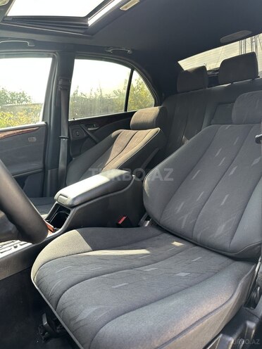 Mercedes E 220 2000, 304,285 km - 2.2 l - Bakı