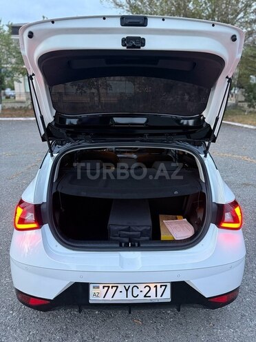 Hyundai i20 2023, 64,000 km - 1.4 l - Oğuz