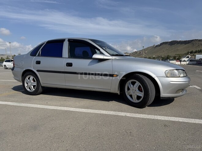 Opel Vectra 1996, 265,000 km - 1.8 l - Bakı