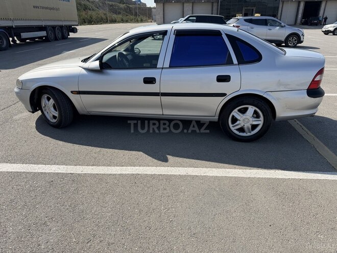 Opel Vectra 1996, 265,000 km - 1.8 l - Bakı