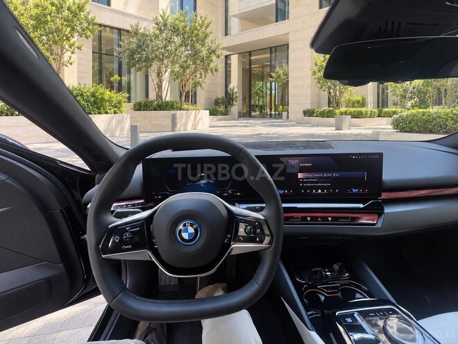 BMW i5 2023, 21,000 km - 0.0 l - Bakı