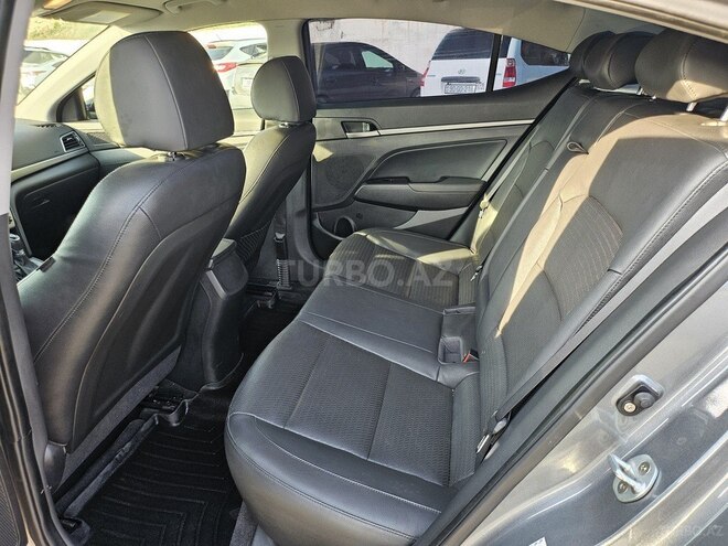 Hyundai Elantra 2016, 210,000 km - 2.0 l - Bakı