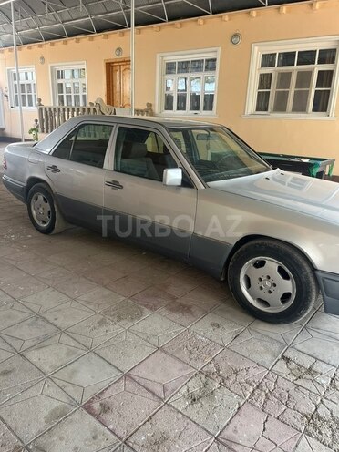 Mercedes E 220 1995, 350,000 km - 2.2 l - Şəmkir