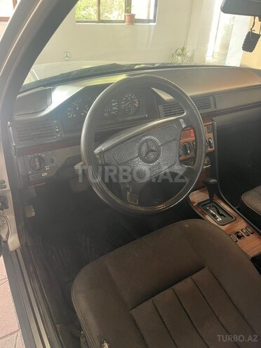 Mercedes E 220 1995, 350,000 km - 2.2 l - Şəmkir