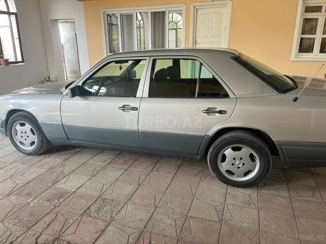 Mercedes E 220 1995, 350,000 km - 2.2 l - Şəmkir