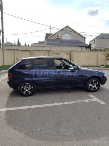Opel Astra 1995, 529,000 km - 1.6 l - Bakı