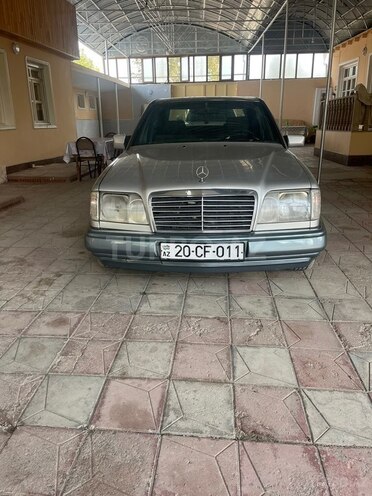 Mercedes E 220 1995, 350,000 km - 2.2 l - Şəmkir