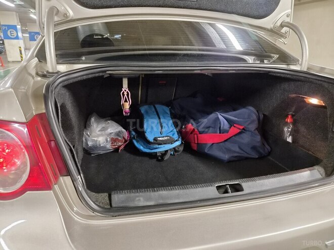 Volkswagen Passat 2005, 238,000 km - 2.0 л - Bakı