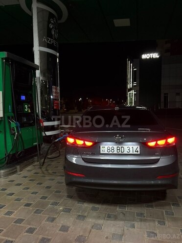 Hyundai Avante 2018, 200,000 km - 1.6 l - Mingəçevir