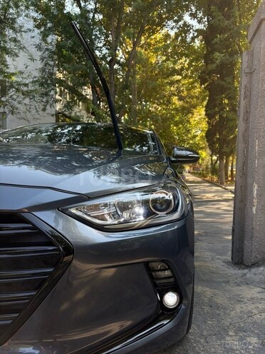 Hyundai Avante 2018, 200,000 km - 1.6 l - Mingəçevir
