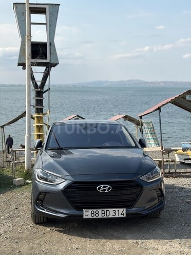 Hyundai Avante 2018, 200,000 km - 1.6 l - Mingəçevir