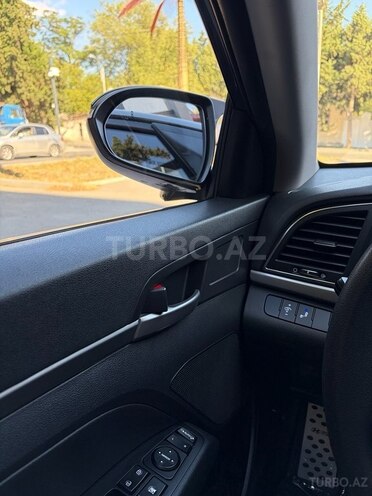 Hyundai Avante 2018, 200,000 km - 1.6 l - Mingəçevir