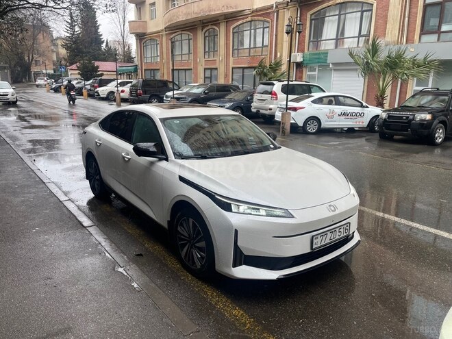 Changan  2025, 12,700 km - 1.5 l - Bakı
