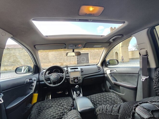 Kia Cerato 2012, 257,000 km - 2.0 л - Bakı