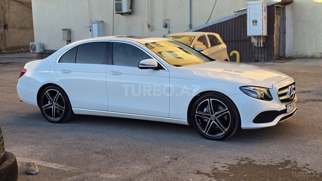 Mercedes E 220 d 2017, 180,000 km - 2.0 l - Bakı