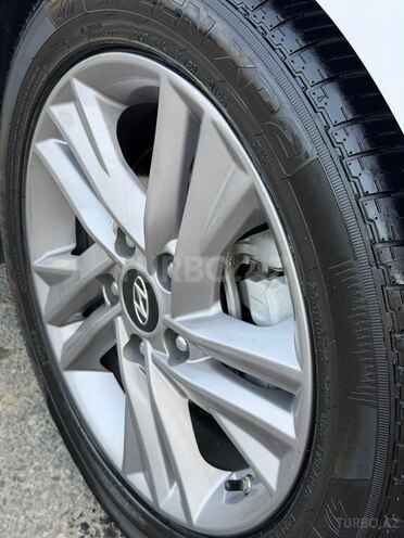 Hyundai Elantra 2019, 180,742 km - 2.0 l - Bakı