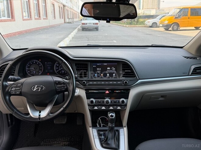 Hyundai Elantra 2019, 180,742 km - 2.0 l - Bakı