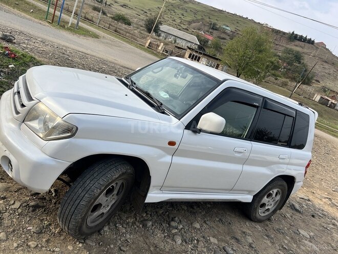 Mitsubishi Pajero io 2000, 371,000 km - 2.0 л - Yardımlı