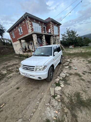 Mitsubishi Pajero io 2000, 371,000 km - 2.0 л - Yardımlı