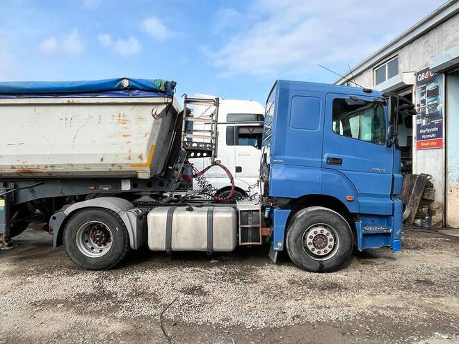 Mercedes Axor 1843 2009, 760,000 km - 12.0 l - Bakı