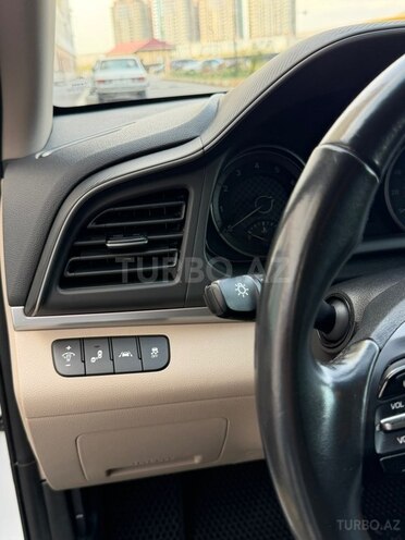 Hyundai Elantra 2019, 180,742 km - 2.0 l - Bakı